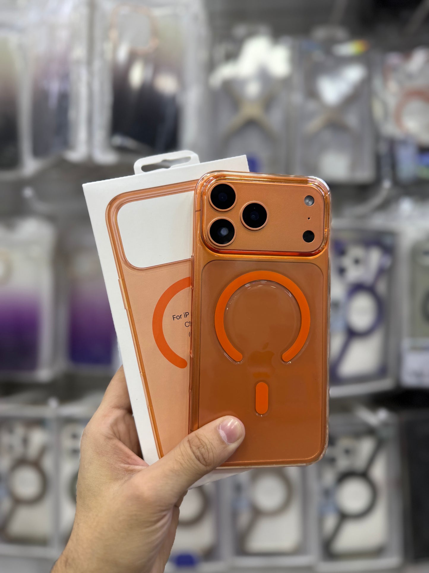 MagSafe Pop Up Animation Case Orange - 17 Pro & 17 Pro Max