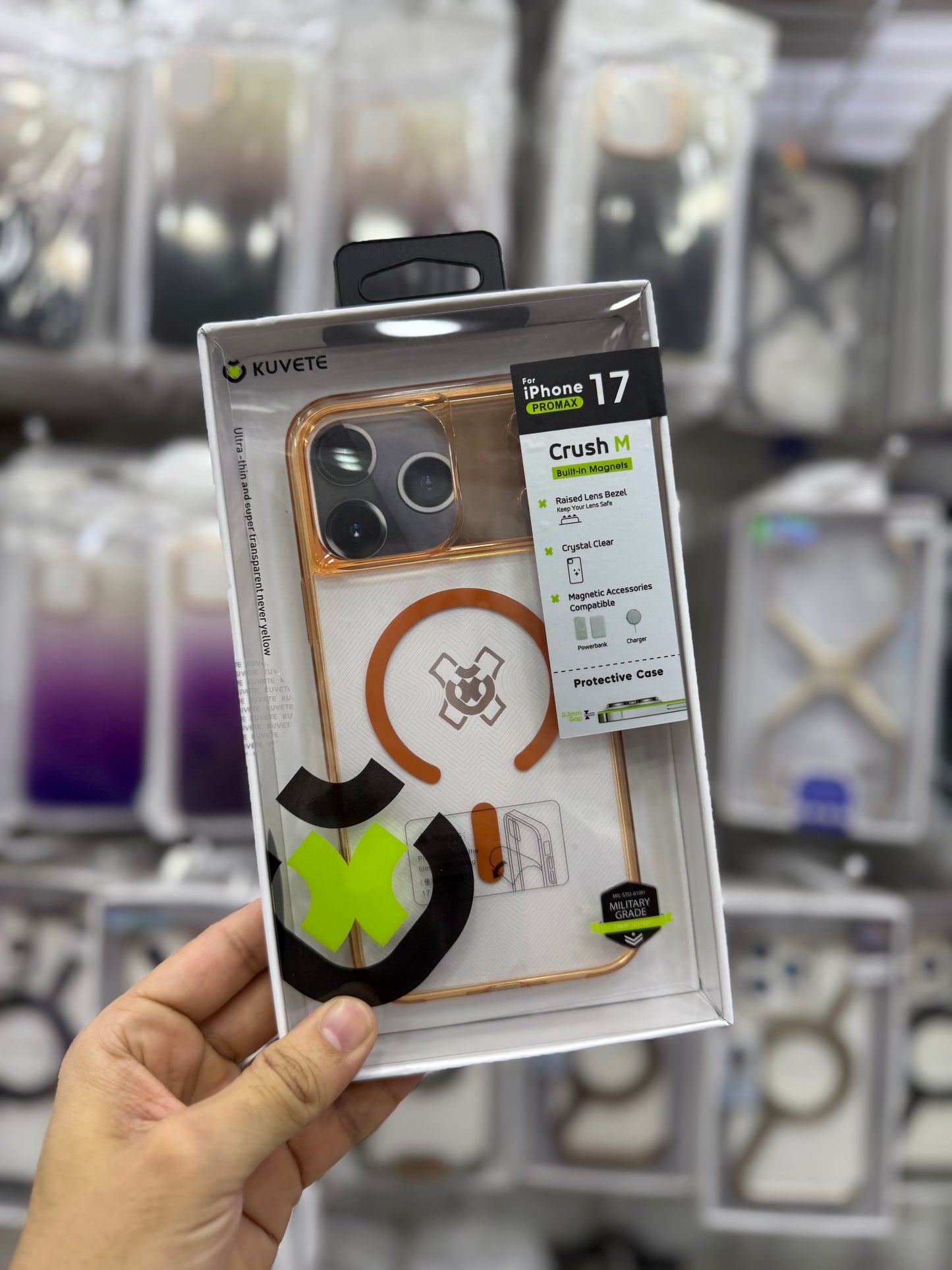 Kuvete Clear Orange MagSafe Case - 17 Series