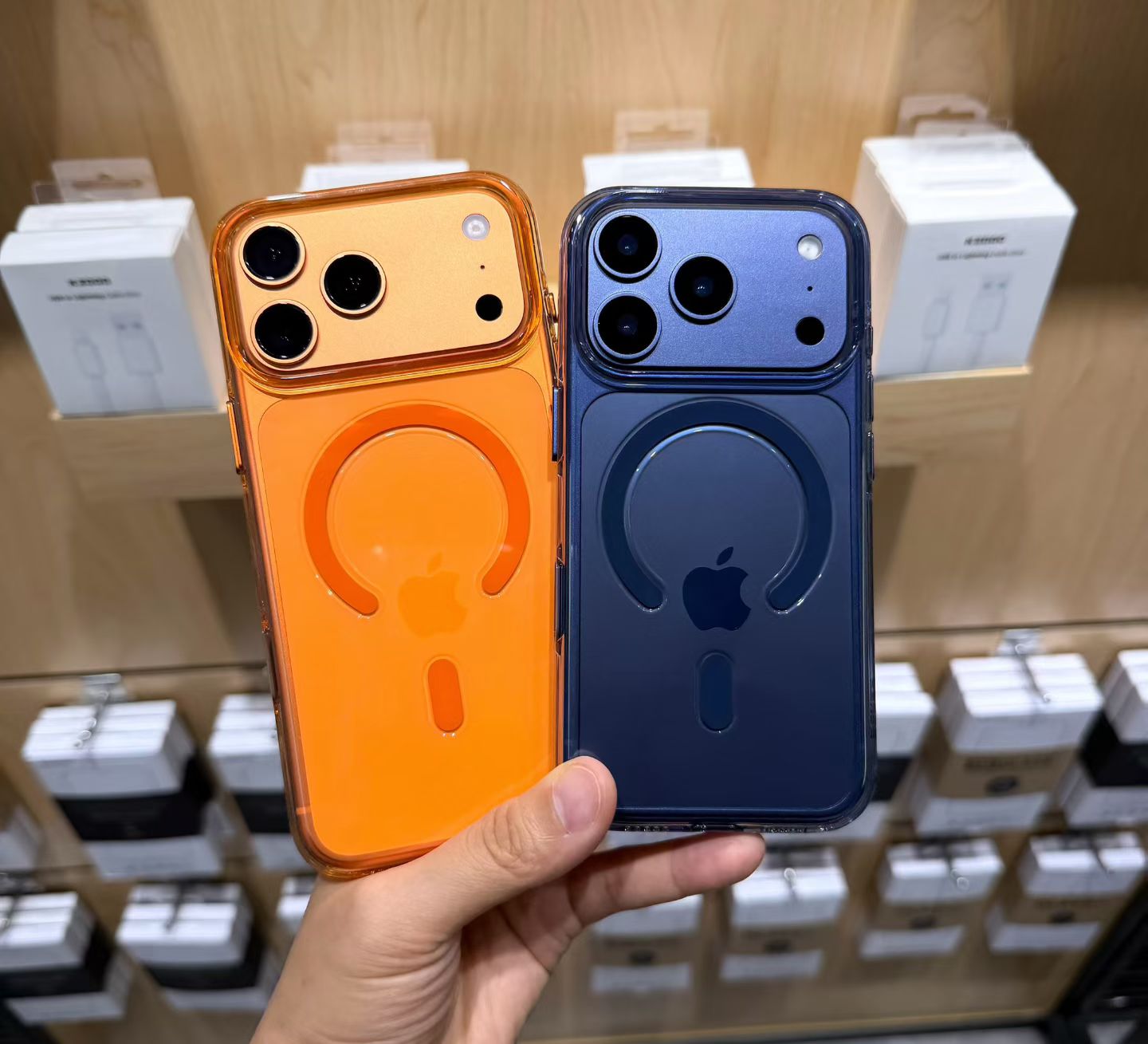 Kdoo/Kzdoo Ice Guard MagSafe Case - 17 Series