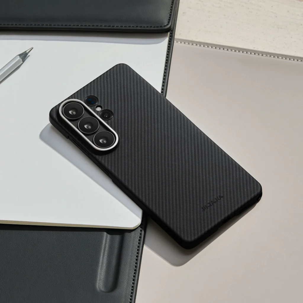 Pitaka Edge Series Black Carbon - S26 Ultra (MagSafe Supported)