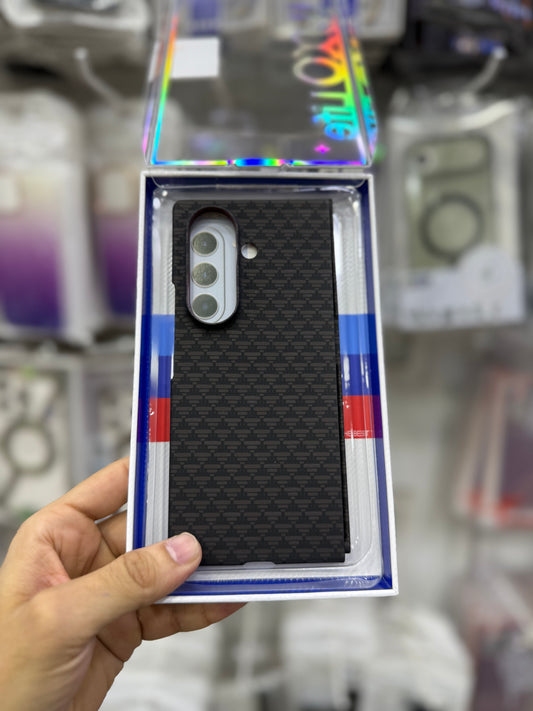 Luxo Life MagSafe Case Triangle - Fold 7