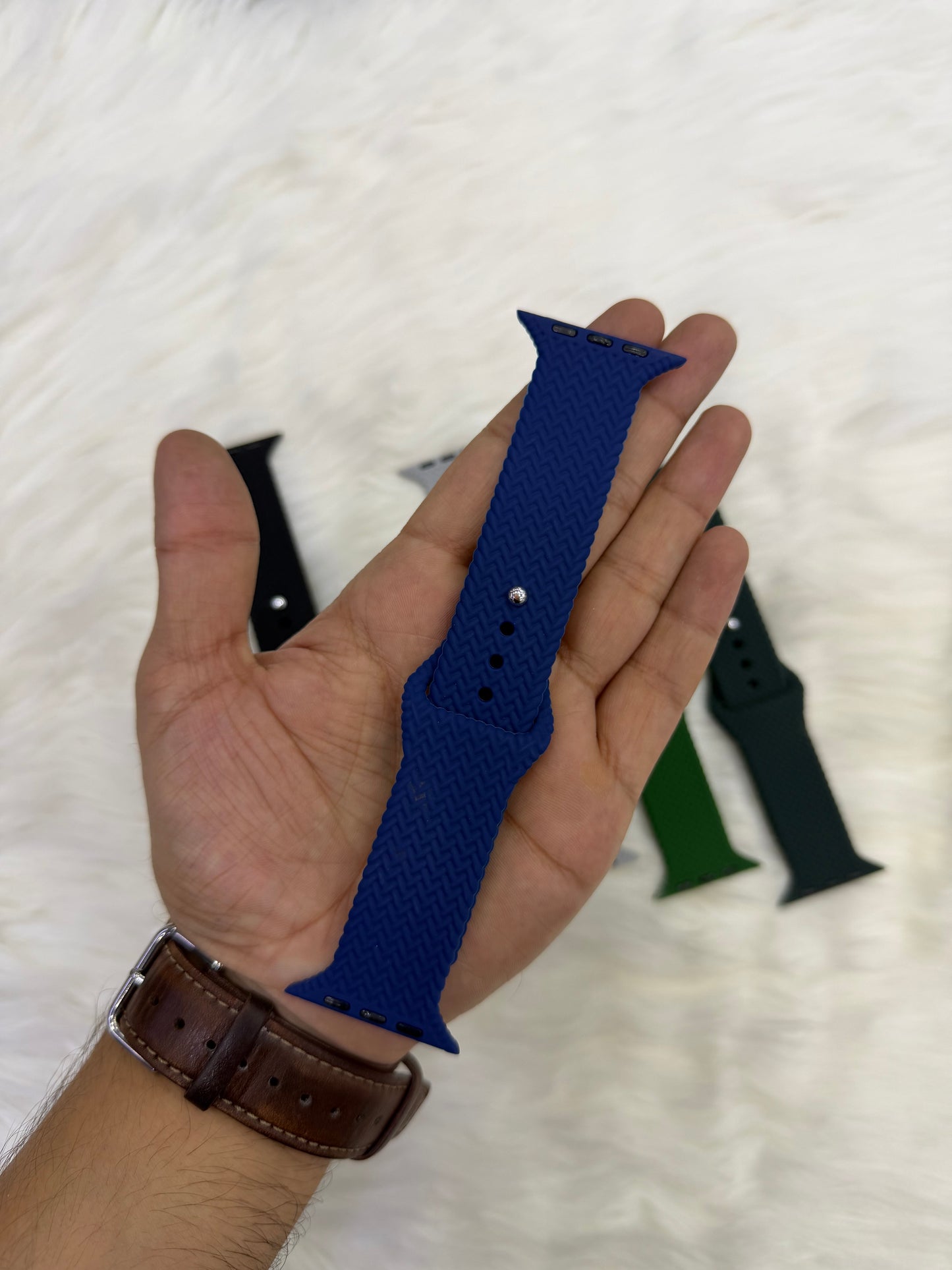 Textured Silicone Strap - 42mm to 49mm