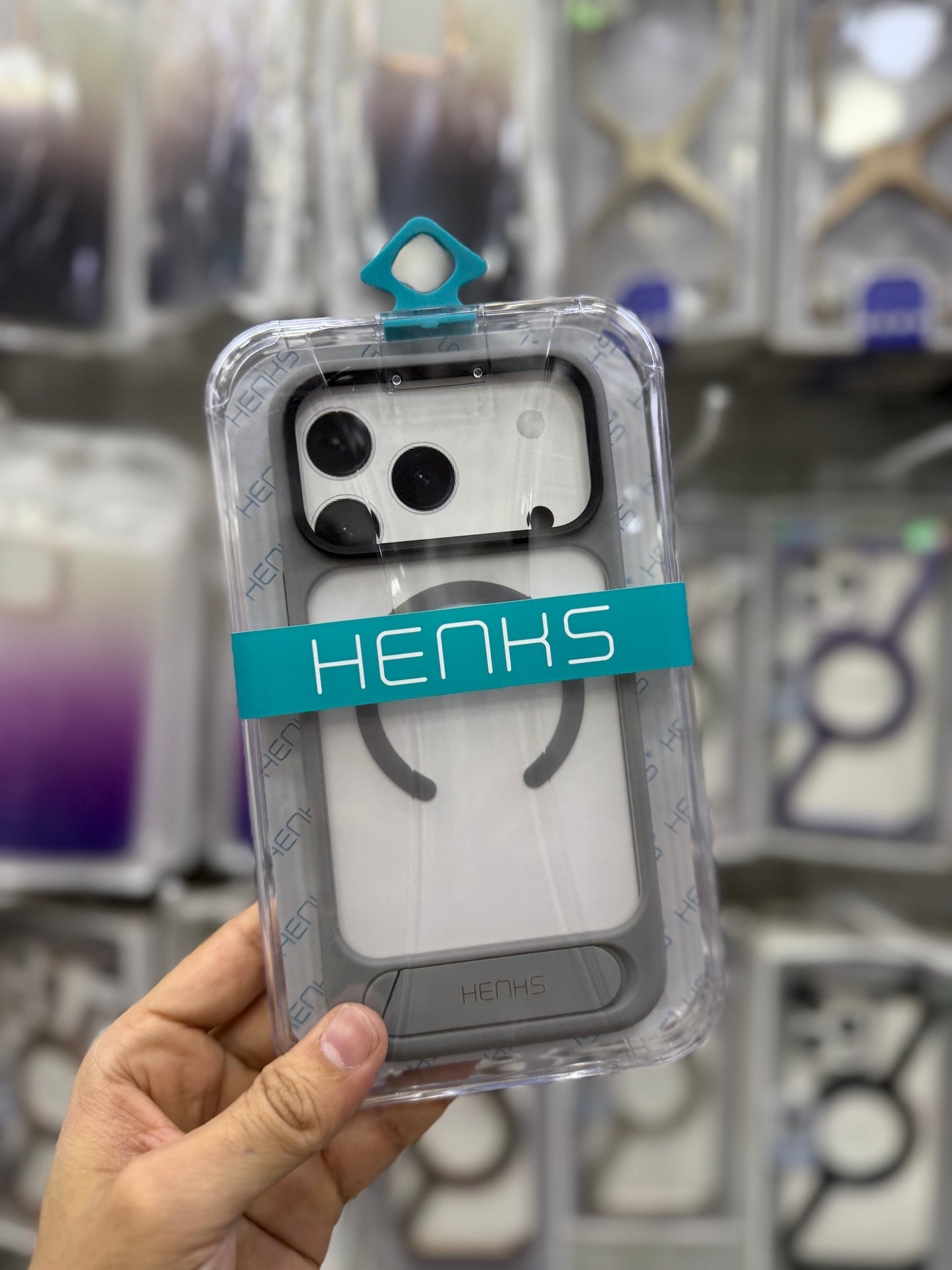Henks Matte MagSafe Case with Stand - 17 Pro Max