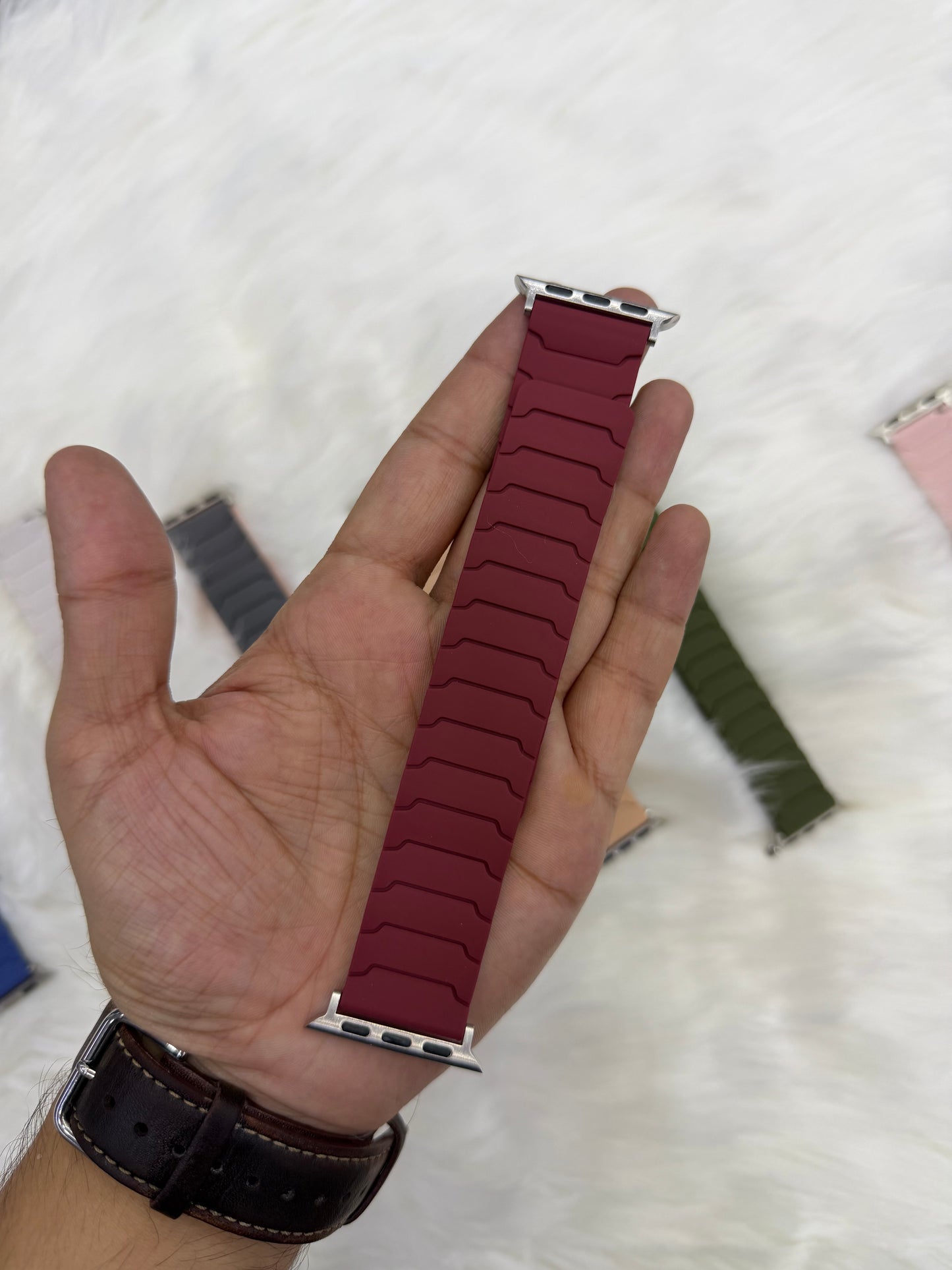 Silicone Magnetic Loop Strap - 38mm to 49mm