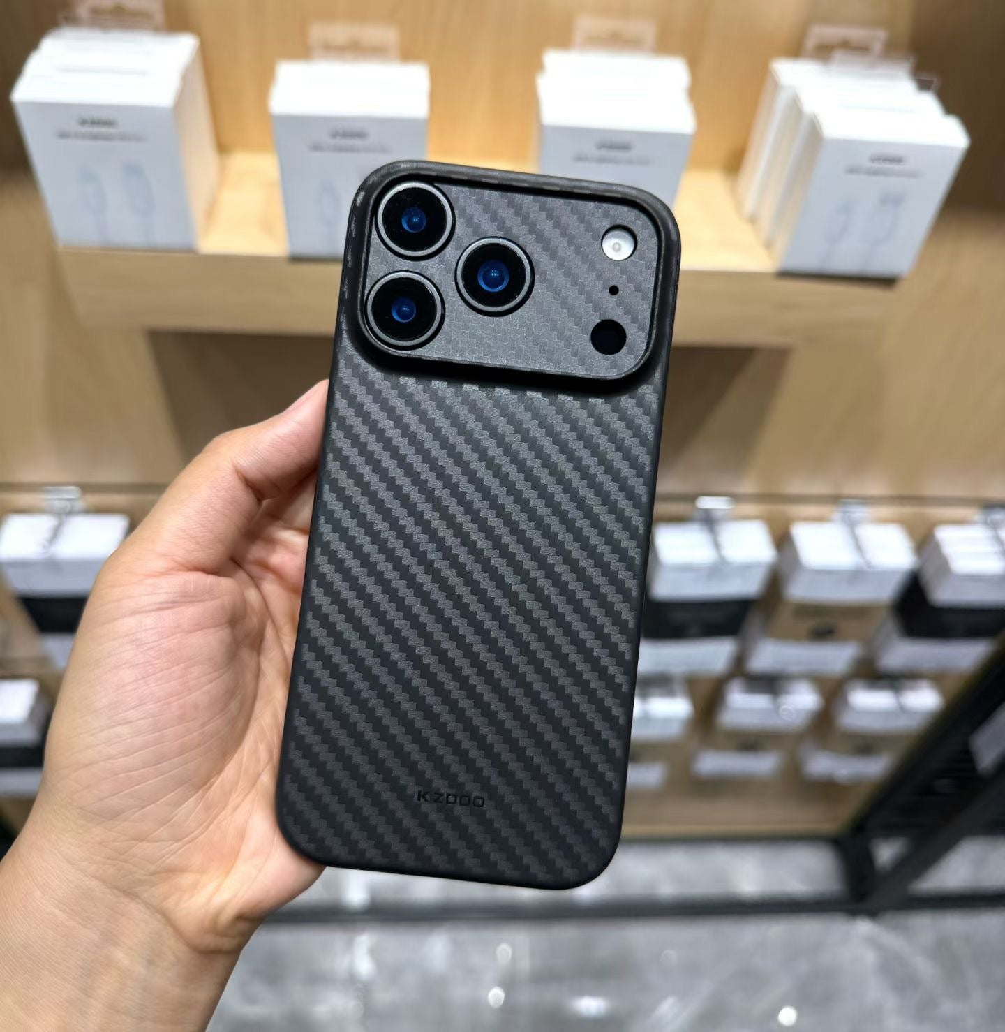 Kdoo/Kzdoo Air Carbon 0.45mm Paper Case - 17 Pro & 17 Pro Max