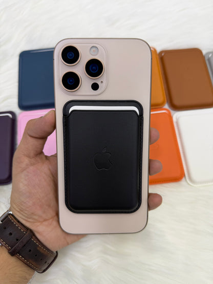 Apple Leather MagSafe Wallet With Animation